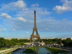 Due senior a Parigi