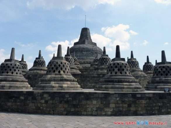 Tempio di Borobudur a Java in Indonesia