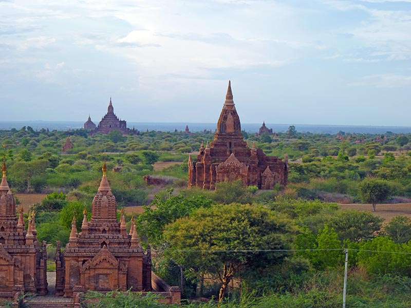 Video Valle di Bagan Myanmar – panorama con templi e pagode all’alba