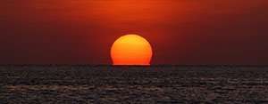 Tramonto alle Maldive sull’isola di Fihalhohi