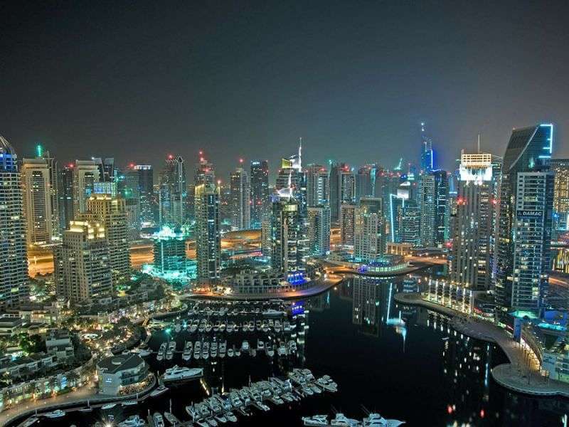 Skyline di Dubai al tramonto – video Dubai Time Landscape