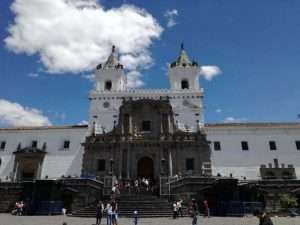 Camper world tour Ecuador