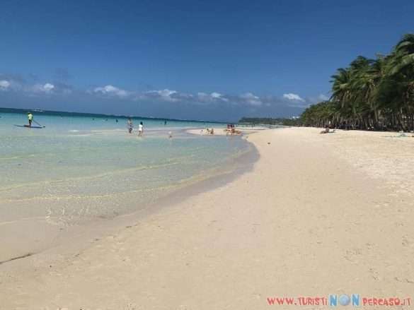 White beach Filippine