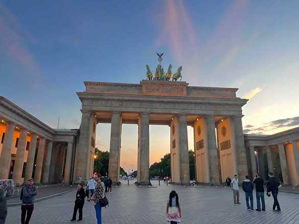 berlino porta di brandeburgo viaggio 4 giorni